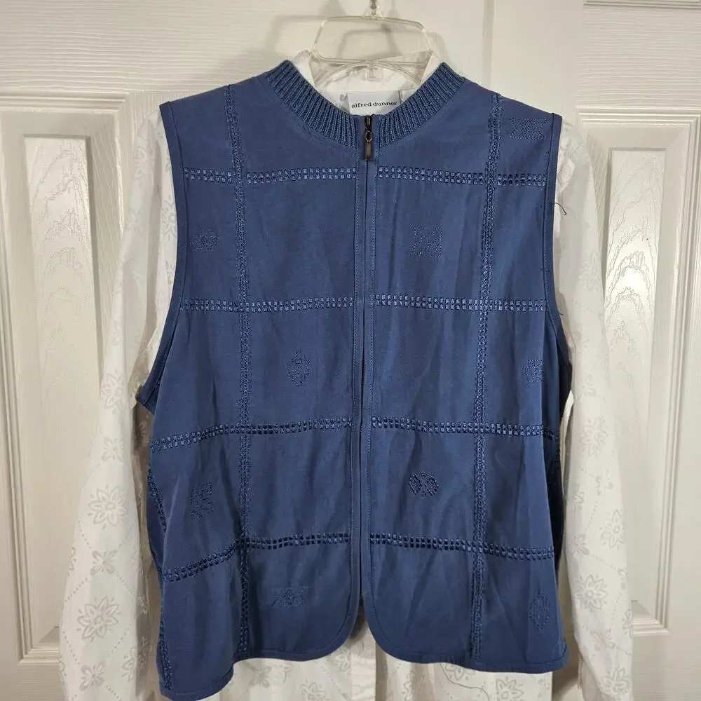 Cottagecore Blue Embroidered Patchwork Vest 10 Full Zip Grandpa Coastal Grandma